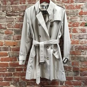 Burberry trench - Timeless Classic.